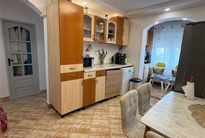 Apartament de Vanzare 2 camere COTUL--MIC,(malul Timisului). - 2