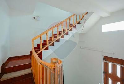 Casă cu 5 camere cu Canalizare în Calea Clujului - 1