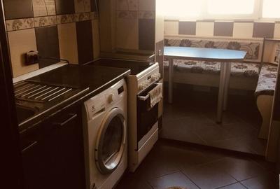 Casă cu 2 camere decomandat în Titan - 4