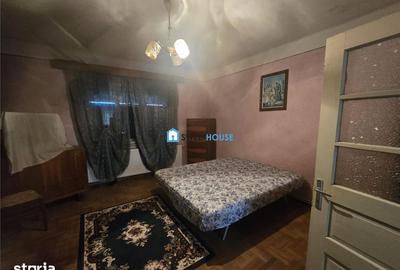 Casă cu 3 camere cu Teren 418 Mp în Central