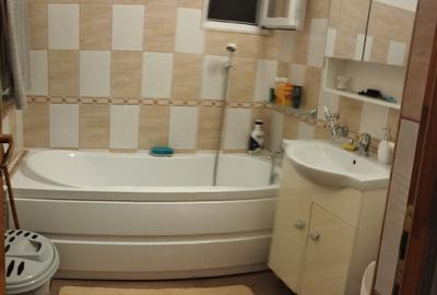Apartament cu 3 camere decomandat în Brăilei - 3