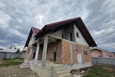 Casă cu 4 camere în Măgura - 8