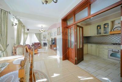 De vanzare vila cu 7 camere, drum privat, in zona de Dealuri - 4