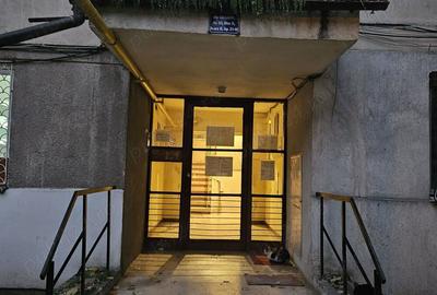 Vand sau inchiriez apartament 2 camere semidecomandat 4 4 Tomis 2, Cri?anei 65A - 6