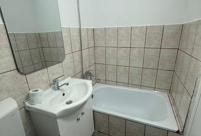 Garsonieră semidecomandată, mobilată în CET - 6