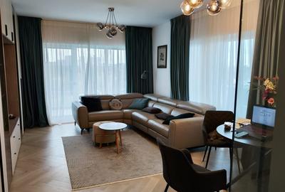 Apartament cu 3 camere, mobilat în Colentina