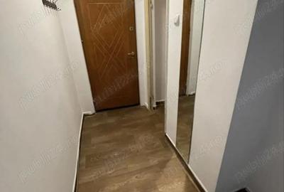 Garsonieră decomandată în Central - 2