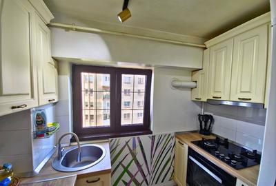 APARTAMENT 3 CAMERE, 81 MP - CENTRALA PROPRIE - RENOVAT - 10