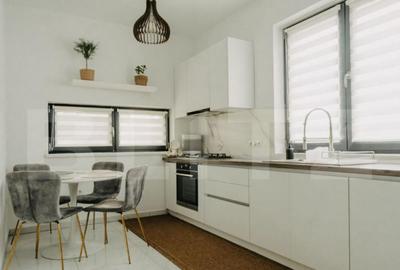 Casă cu 4 camere cu Canalizare în Dezmir