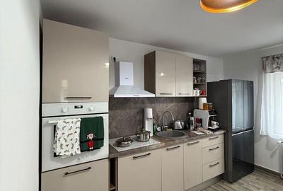 Casă cu 5 camere cu Teren 3885 Mp în Vermeș - 4