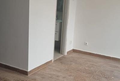 Garsonieră decomandată în Universitate