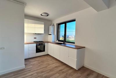 Apartament cu 3 camere decomandat în Tunari