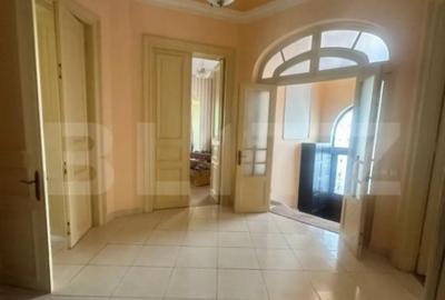 Casă cu 9 camere cu Teren 400 Mp în P-ța Sfântul Ștefan - 17