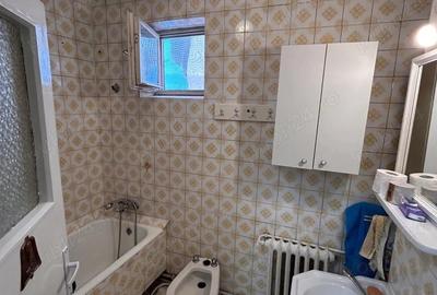Apartament cu 3 camere semidecomandat în Take Ionescu