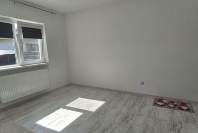Casă cu 4 camere cu Teren 417 Mp în Clinceni - 4