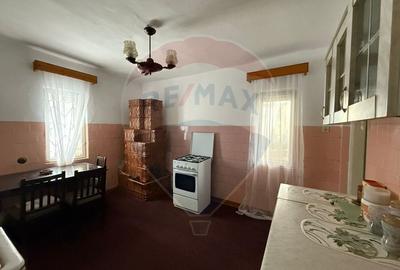 Casă cu 6 camere cu Teren 3610 Mp în Vladimir - 10