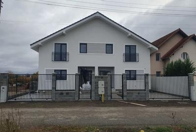 Casă cu 4 camere cu Teren 274 Mp în Remetea Mare - 4