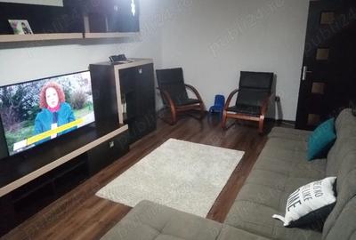 Apartament cu 3 camere decomandat în Buzaului - 4