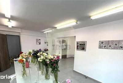 Spațiu comercial, de 51 mp, în Central - 7