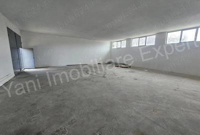 Spațiu comercial, de 200 mp, în Central - 7