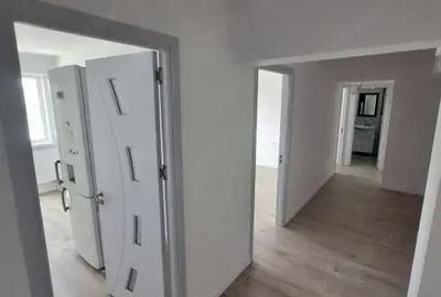 Apartament cu 3 camere decomandat în Central - 2