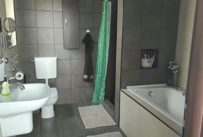 Casă cu Teren 60 Mp în Andronache