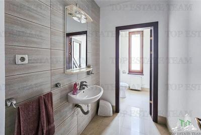 Cladire Targoviste de inchiriat, optim birouri, cabinete medicale - 12