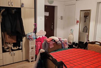 Apartament cu 3 camere decomandat în Exterior Vest - 7