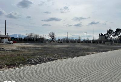 Spațiu comercial, de 12,000 mp, în Central - 8