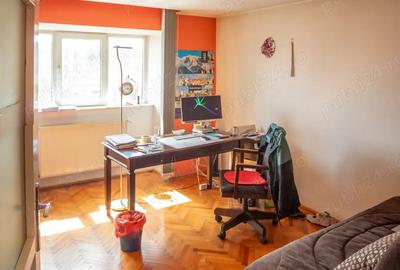 Apartament 3 camere tip Penthouse - Str. Negoi - 132mp utili - 4