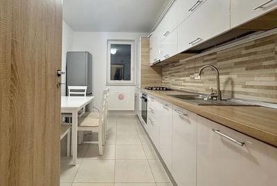 Apartament cu 3 camere decomandat, mobilat în Tractorul - 16