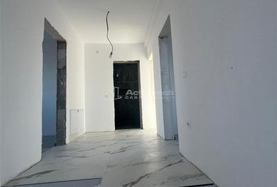 Casă cu 3 camere în Costi - 11