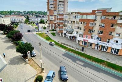 Apartament cu 3 camere decomandat în Ultracentral - 16