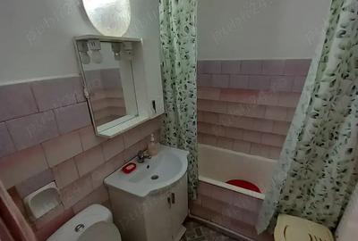 Inchiriez apartament trei camere micro 14 Inchiriez apartament trei camere micro 14 - 6