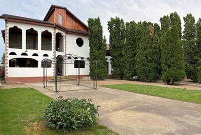 Casă cu 4 camere în Garoafa - 8