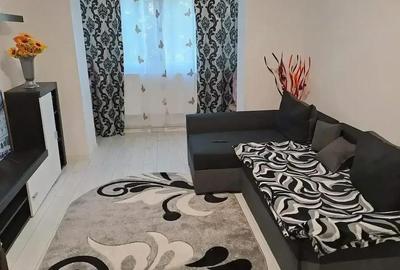 Apartament cu 3 camere decomandat în Central - 1