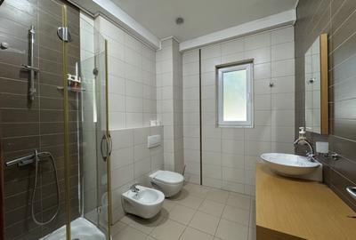 Apartament cu 3 camere , 3 bai si 2 locuri de parcare Apartament cu 3 camere , 3 bai si 2 locuri de parcare - 12