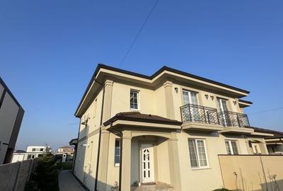 Casă cu 5 camere cu Teren 250 Mp în Moșnița Nouă