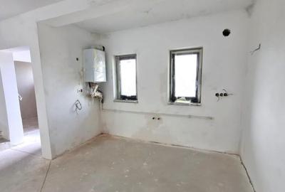 Casă cu 4 camere cu Teren 260 Mp în Central - 14