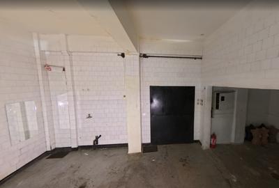 Spațiu Comercial/Depozit Str. Clăbucet Nr. 5 parter din spate Preț negociabil - 4