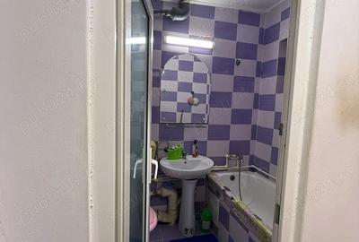 Inchiriez apartament cu doua camere in zona centrala - 3