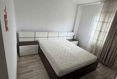 Apartament cu 4 camere decomandat în Central - 4