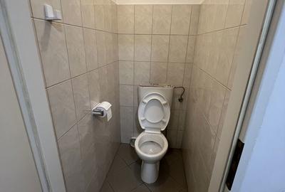 Spațiu comercial, de 94 mp, în Central - 7