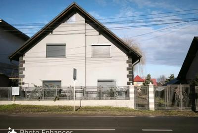 Casă cu 8 camere cu Teren 750 Mp în Central - 3