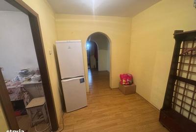 Apartament cu 3 camere decomandat în Dacia - 3