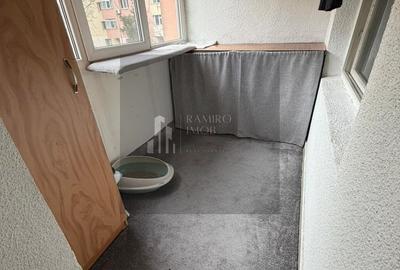 Apartament cu 4 camere decomandat în Sălaj - 7