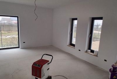 Casă cu 3 camere în Bălești - 4