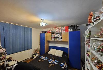 VILA individuala - 5 camere - zona soseaua Petrican, mobi... - 35