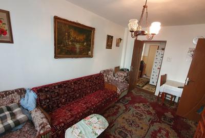 Apartament cu 3 camere semidecomandat în Vest - 1