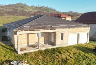 Casă cu 4 camere cu Teren 1500 Mp în Central - 10